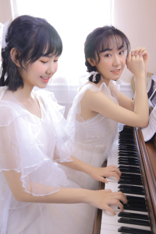 小妖精奶大H